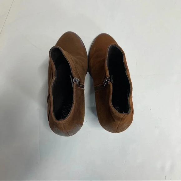 Franco Sarto Brown Suede Leather Ankle Boots Booties Women's 7M - Picture 3 of 7